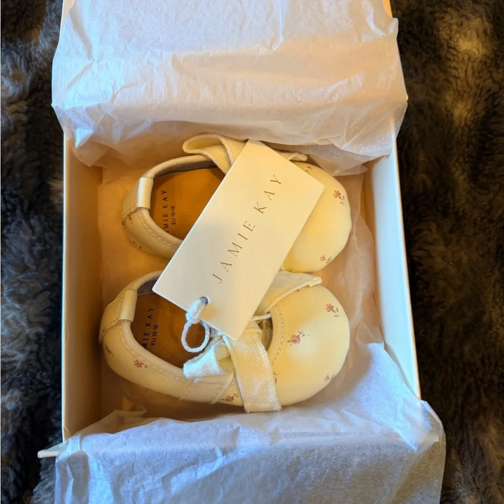 NWT Jamie Kay Ivory Baby Shoes with Pink Floral Design - Picture 4 of 5